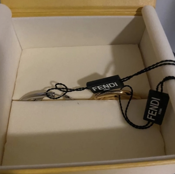 Fendi Earrings - Picture 5 of 10